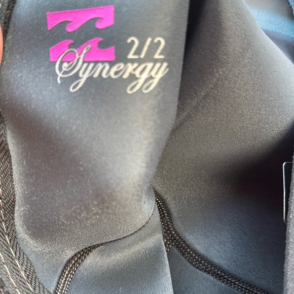 BNWT! Hard to find,BILLABONG SYNERGY SHORTY WETSUIT - Picture 6 of 11